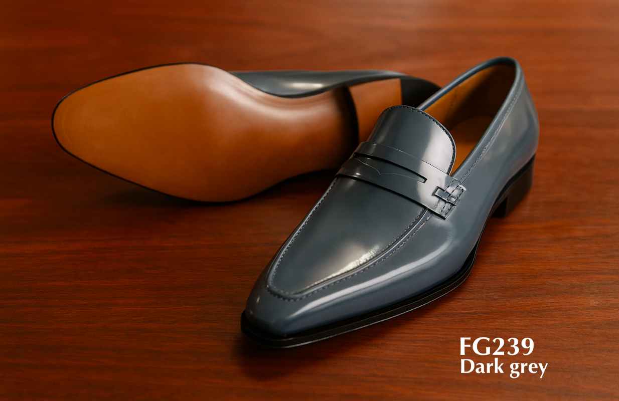 move on to Customized leather loafers page
