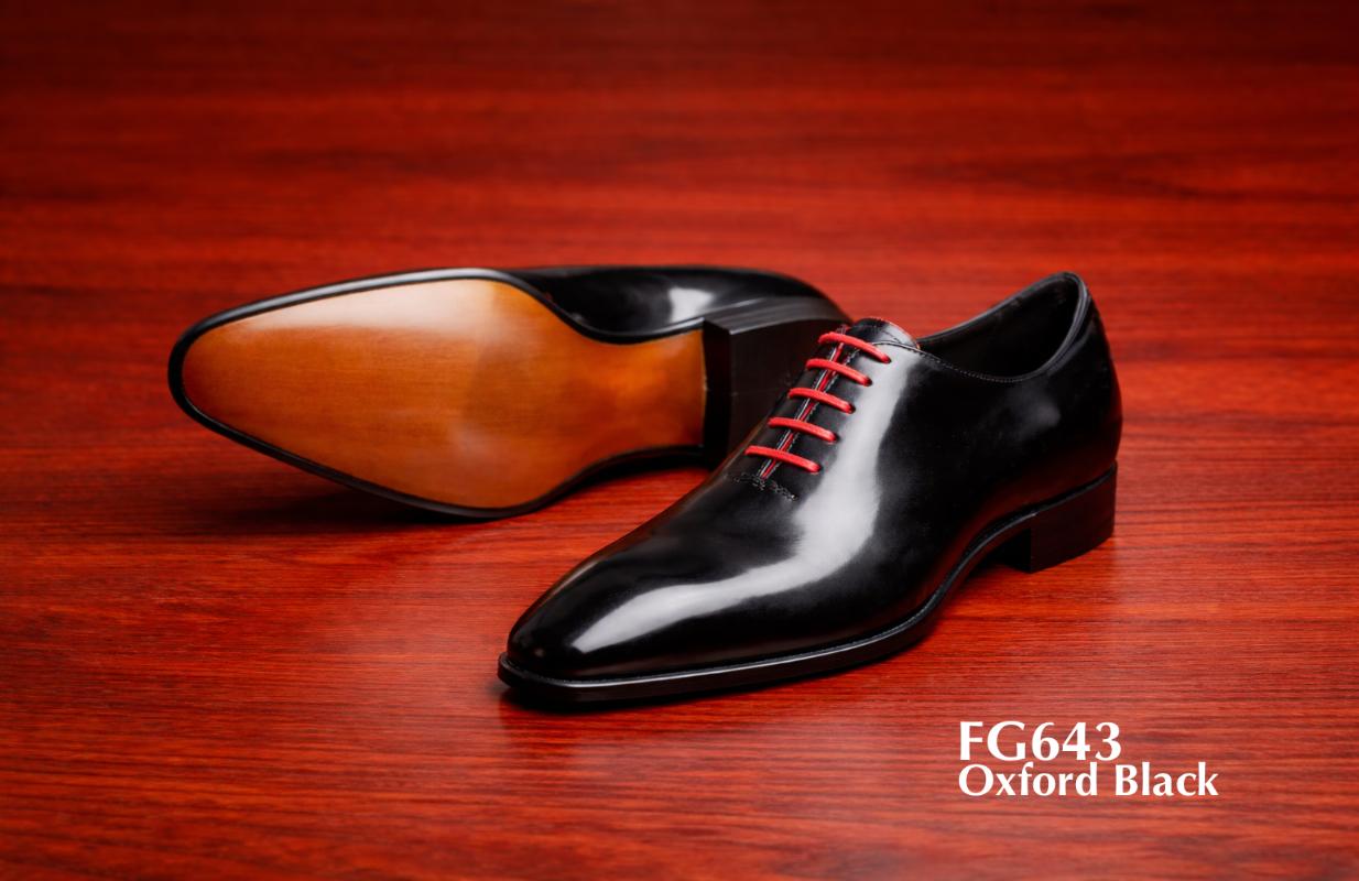Polished black Oxford shoes